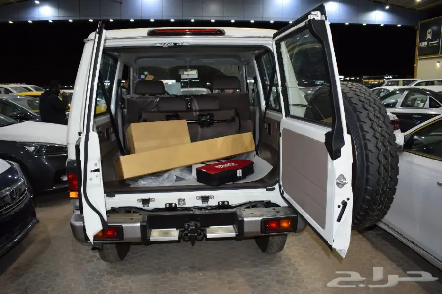 تويوتا لاندكروزر ربع (كبسوله) 2018 سعودي (image 7)