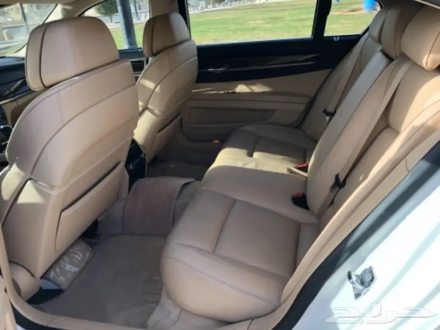 Bmw 740 موديل 2009 (image 3)
