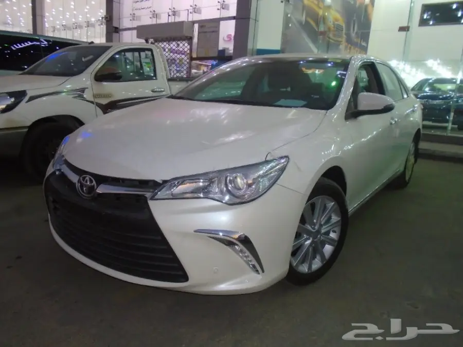 تويوتا كامري فل كامل 2017 ( خليجي ) 