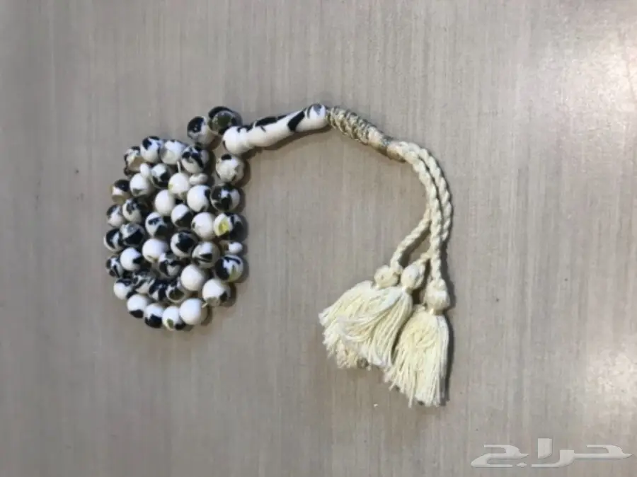 مزاد رقم 305 سبحة تراب كهرمان