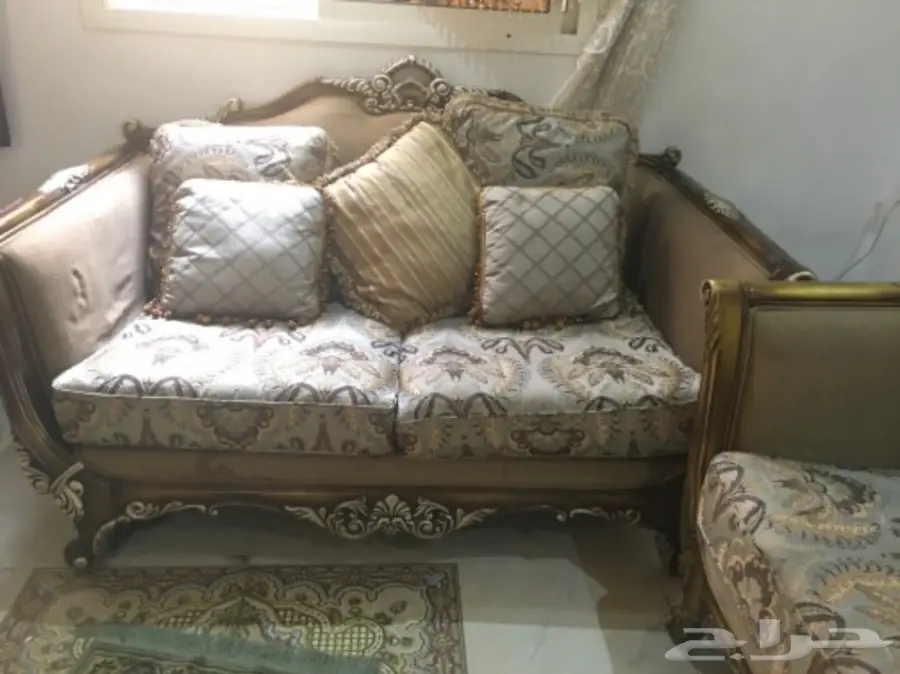 كنب كلاسيكي فاخر  (image 2)