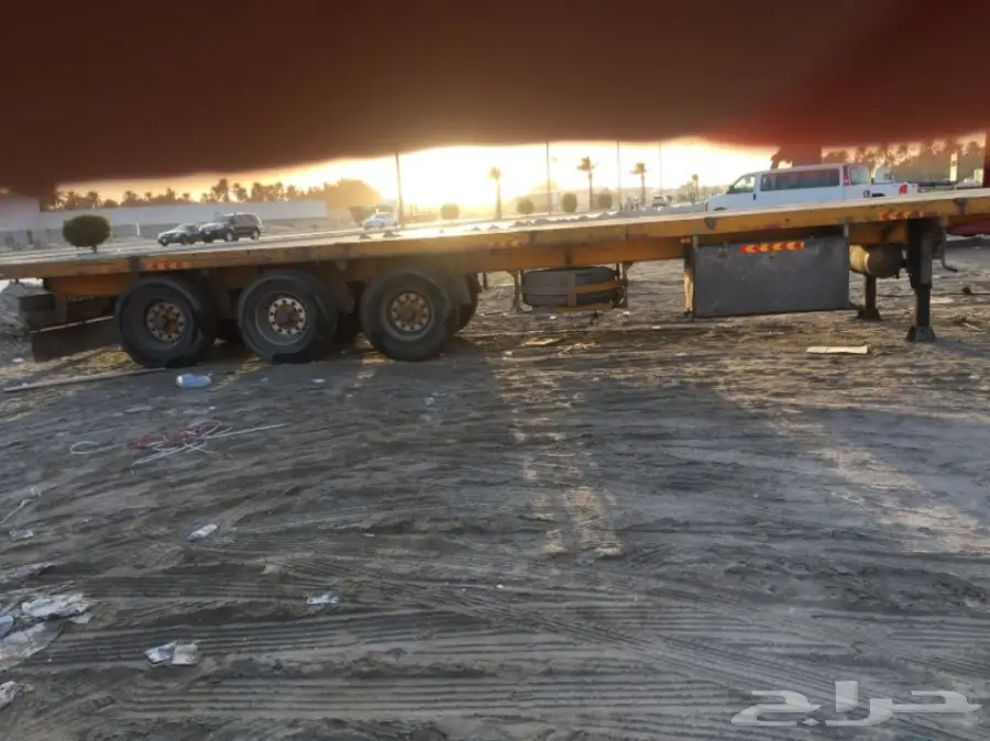 للبيع سطحة ثلاثة محاور موديل 2012 (image 9)