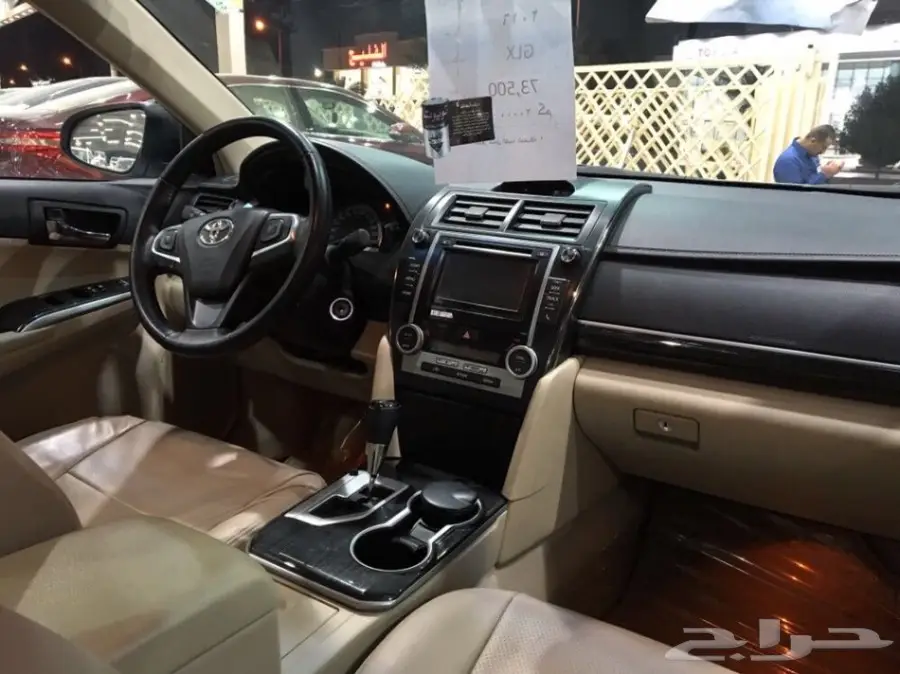 كامري فل كامل فتحه مستعمل لون سلفر 2016