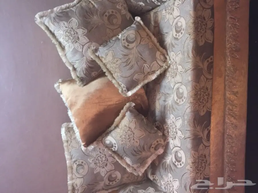 كنب للبيع المستعجل