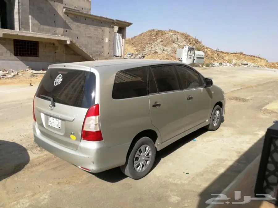 انوفا 2013 للبيع  (image 1)