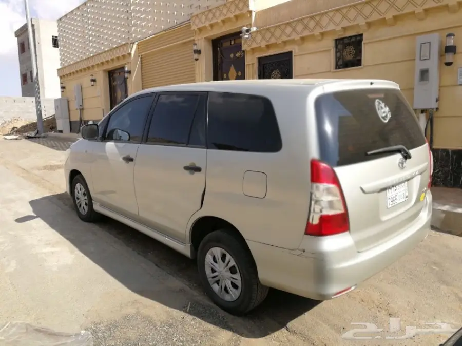 انوفا 2013 للبيع  (image 2)