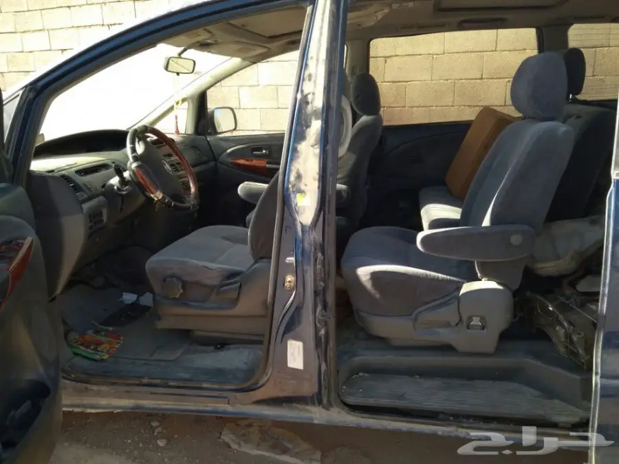 للبيع: تويوتا بريفيا 2004 - فرصة لا تعوّض! (image 4)