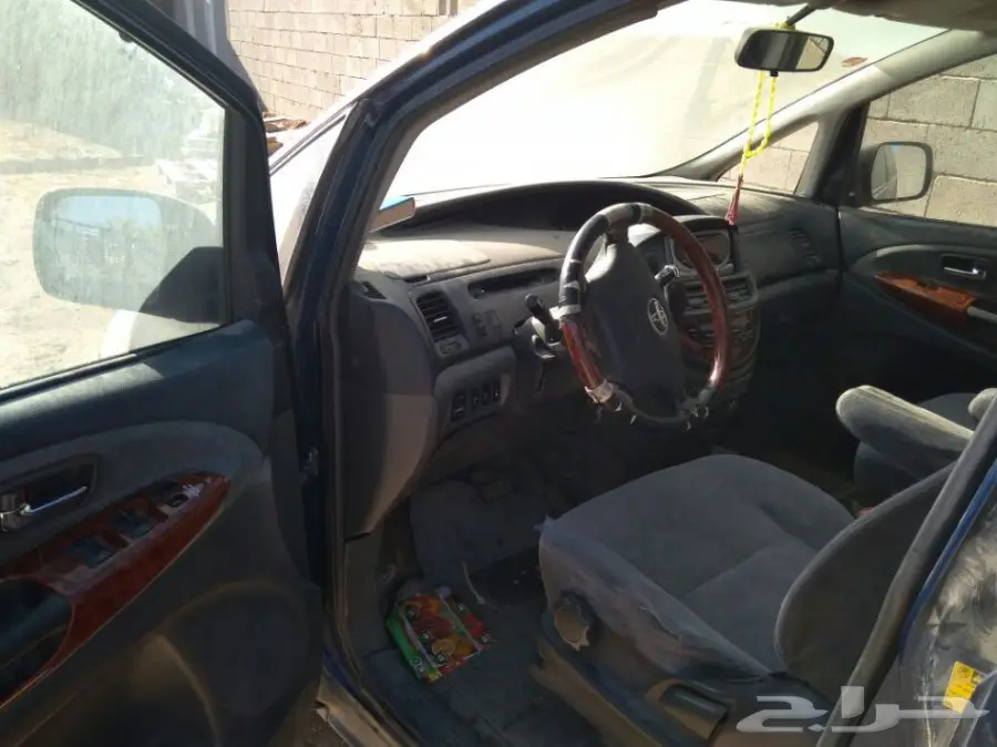 للبيع: تويوتا بريفيا 2004 - فرصة لا تعوّض! (image 5)