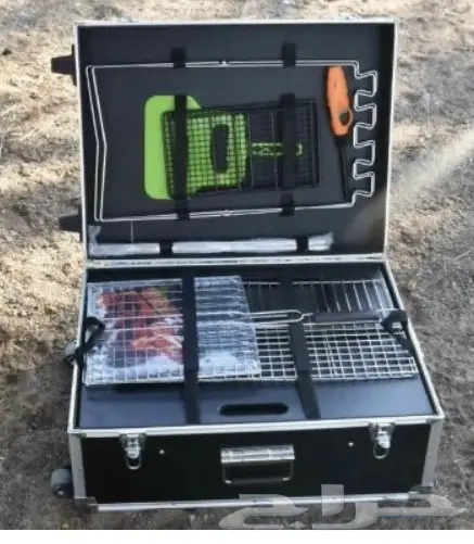 شنطة عزبه مرتبه وتحتوي على اغراض كثيرة  (image 2)