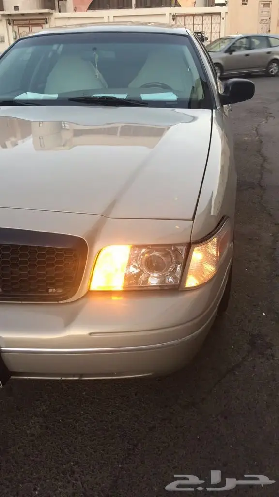للبيع كراون فاكتوريا 2008 (image 6)
