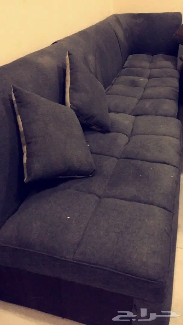 للبيع كنب رصاصي فيراني استعمال خفيف