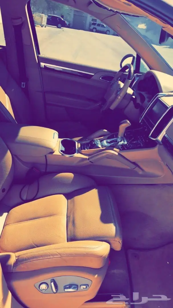 للبيع جيب بورش المديل 11 (image 4)