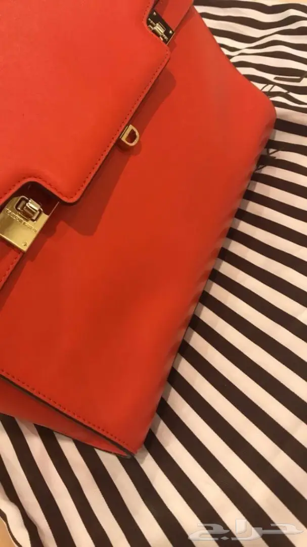 شنطة Henri Bendel أصلية - مستعملة خفيفًا (image 4)