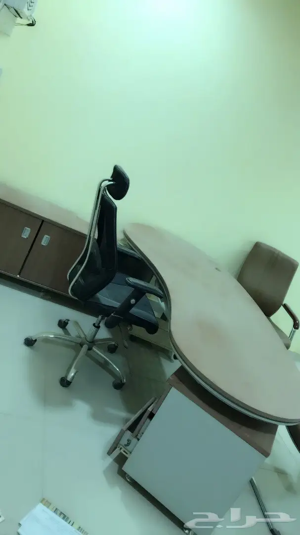 اثاث مكتبي ومكيفات  (image 35)