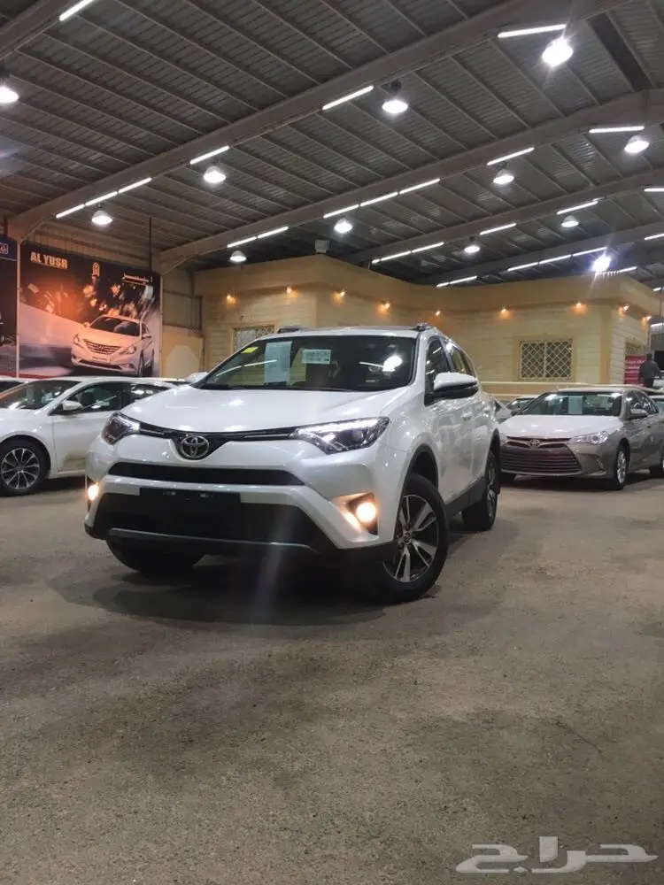 تويوتا زاف فور موديل 2017 سياحي وفل Gli (image 2)