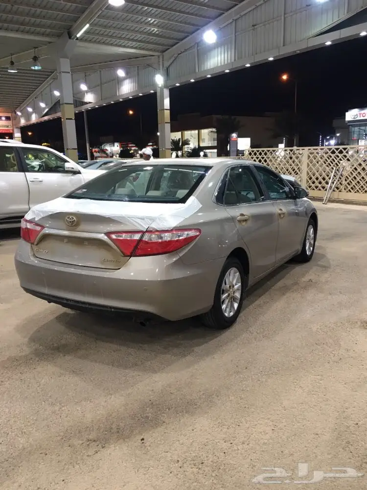 كامري ليمتدشاشه وستاندرسياحي موديل2017 (image 7)