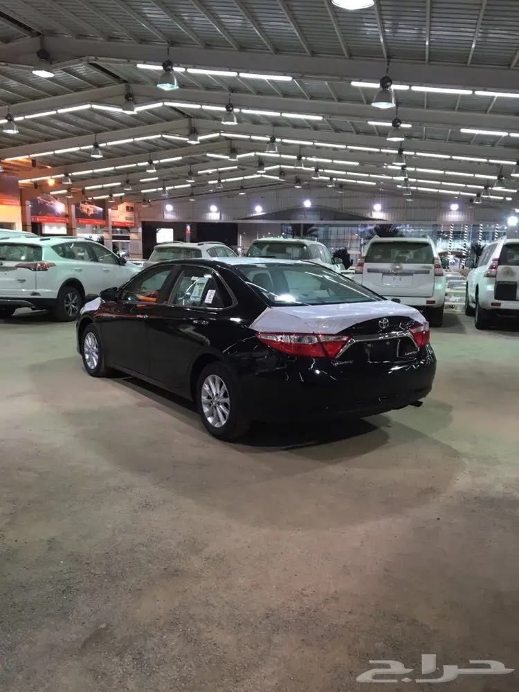 كامري ليمتدشاشه وستاندرسياحي موديل2017 (image 11)