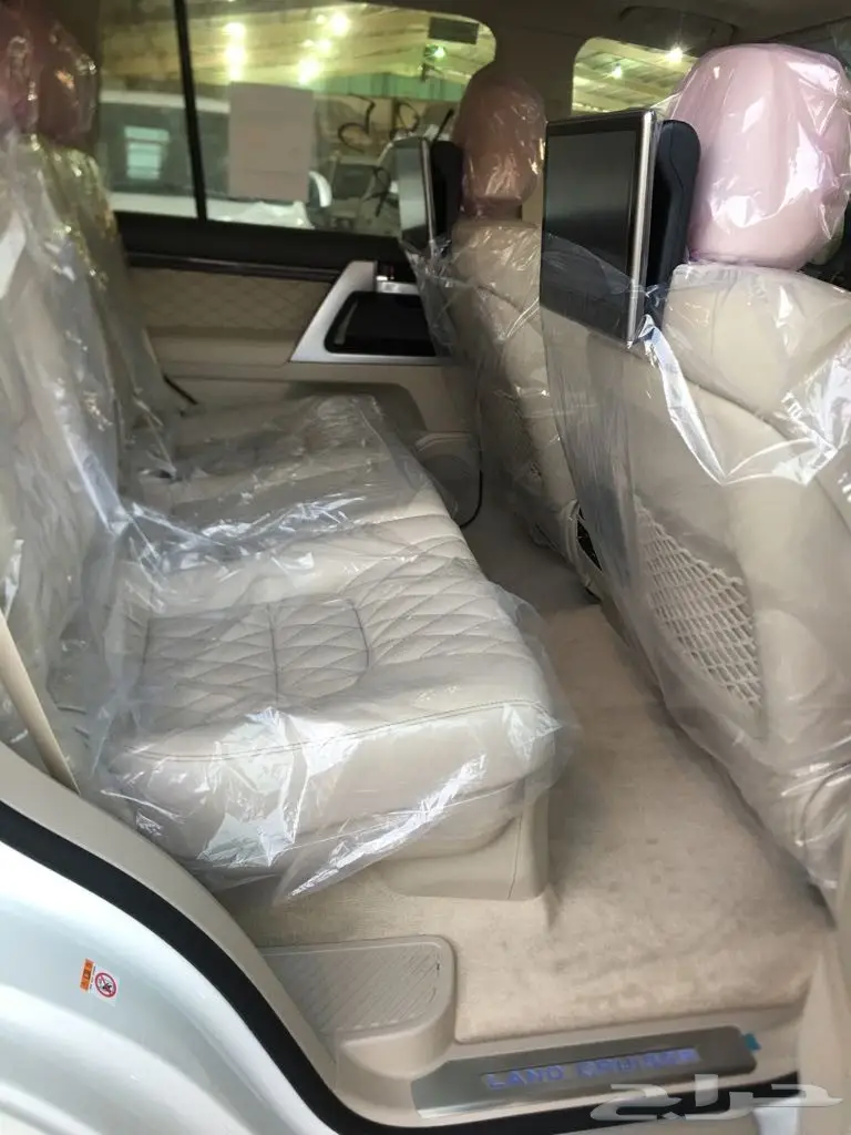 لاند كروزر-VXS -فى اكس اس-2018 - 8 سلندر 5.7 (image 5)