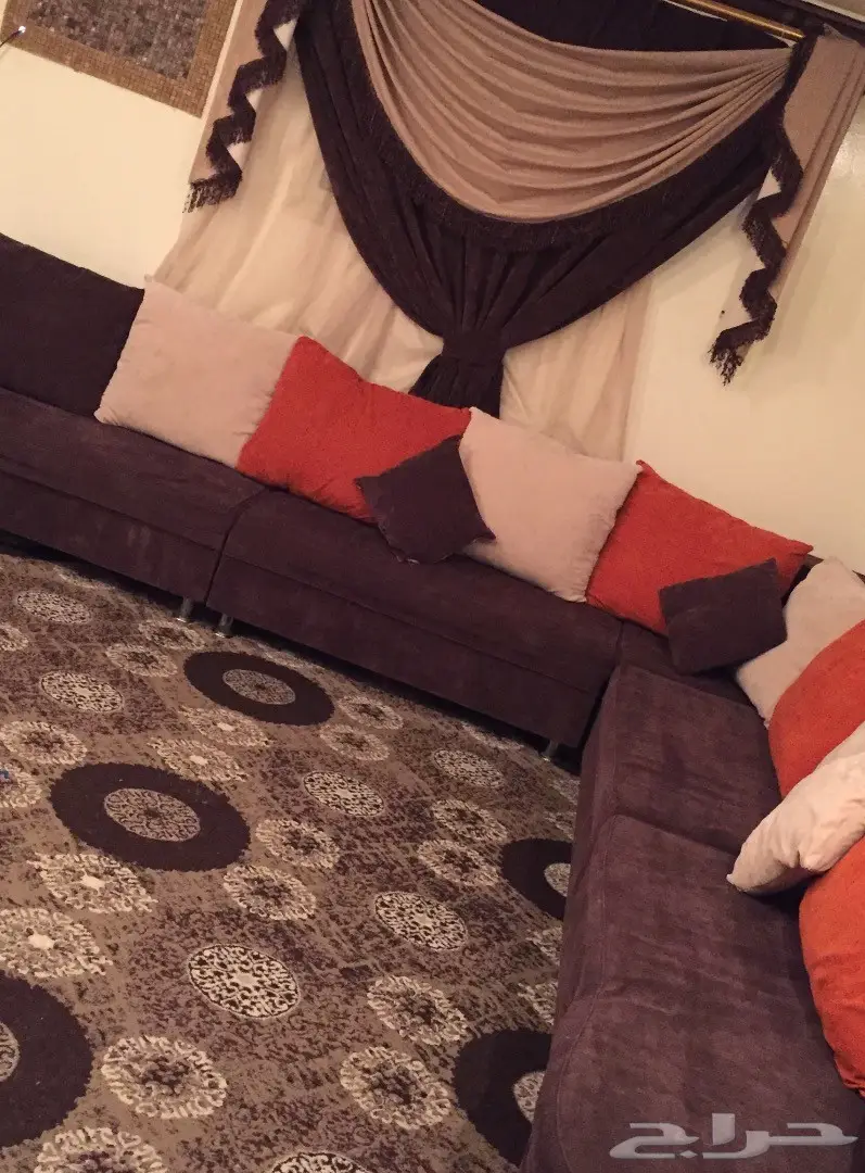 كنب متصل على شكل L