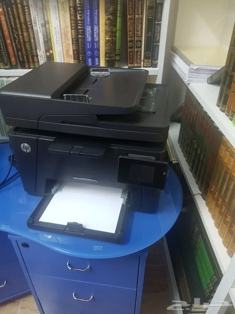 سيارة وأثاث نظيف للبيع (image 5)