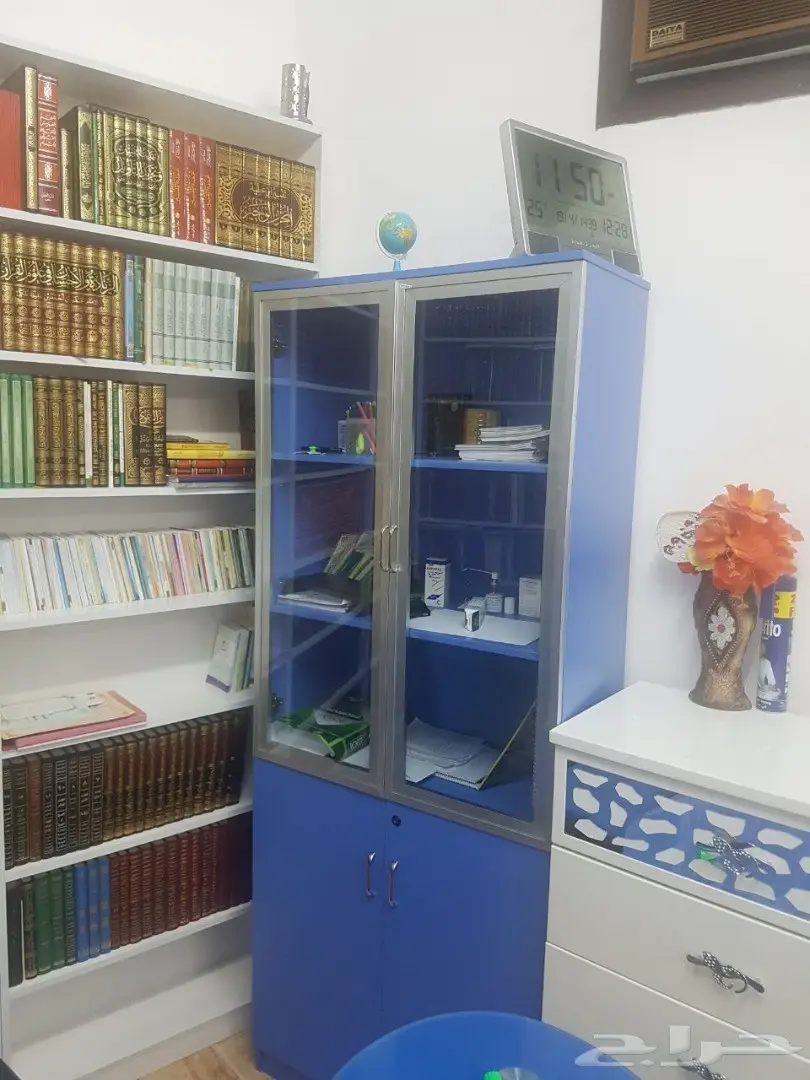 سيارة وأثاث نظيف للبيع (image 8)