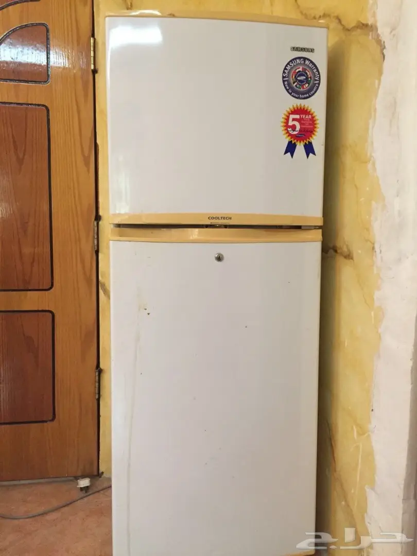 للبيع ثلاجة سامسونج ومكيف 
