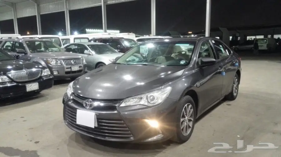 كامري 2016 - صيانة وكالة - بحالة ممتازة