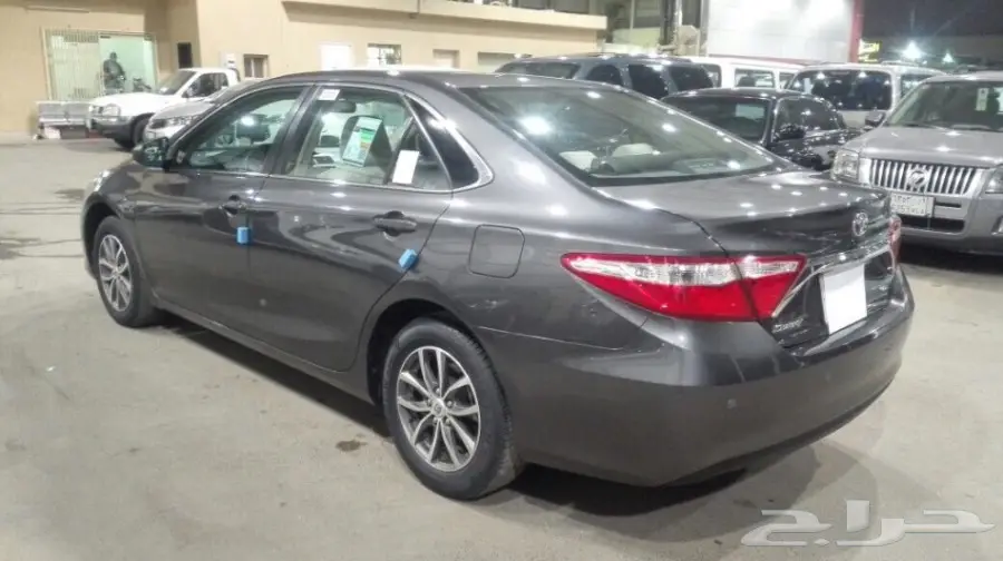 كامري 2016 - صيانة وكالة - بحالة ممتازة (image 3)