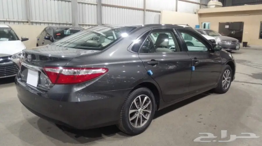 كامري 2016 - صيانة وكالة - بحالة ممتازة (image 7)