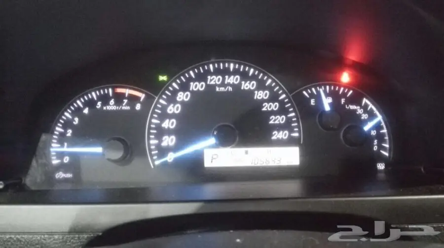 كامري 2016 - صيانة وكالة - بحالة ممتازة (image 16)