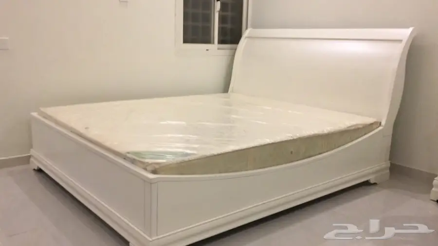 سرير نوم ابيض (image 2)