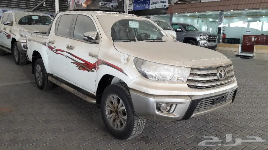 2017 هايلكس بنزين وديزل بالنقد والتقسيط (image 3)