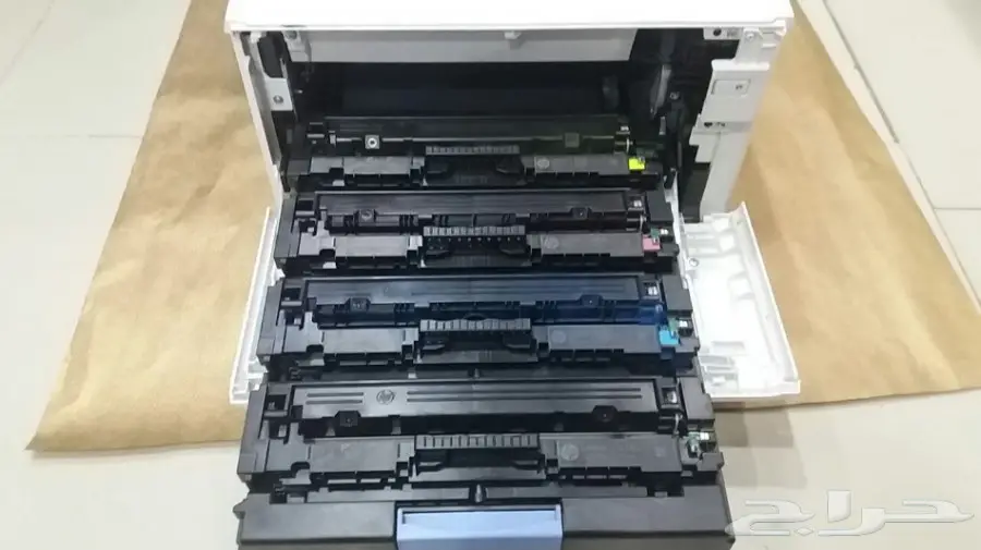   طابعة HP Color LaserJet للبيع (image 1)