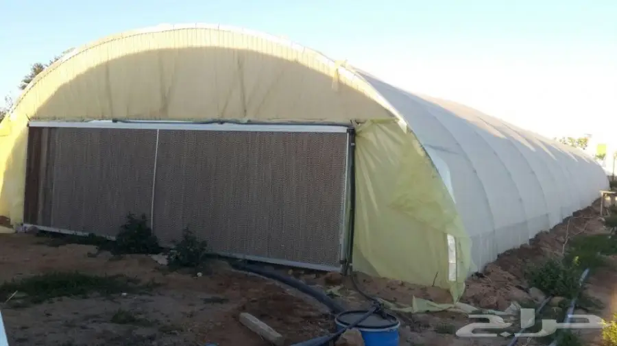 بيوت محمية مكيفة للبيع