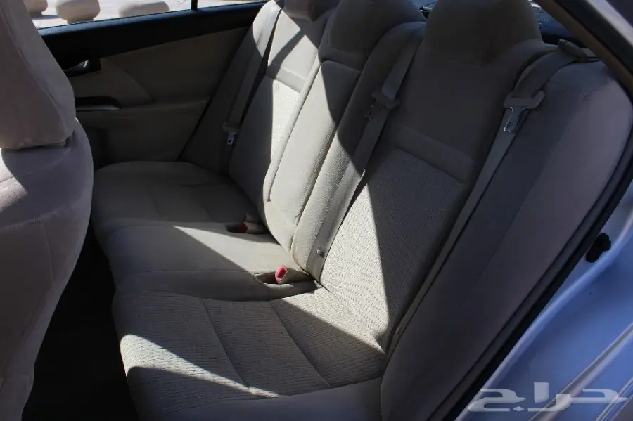 تويوتا كامري GLX موديل 2012 (image 10)