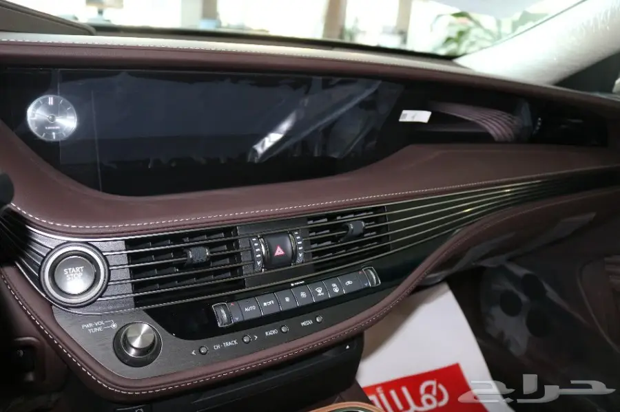 ليكزس LS 350 BB موديل 2018 (image 10)