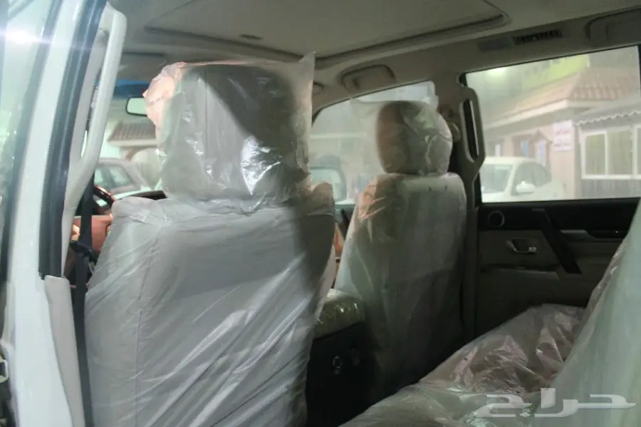 ميتسوبيشى باجيرو موديل 2017 فل كامل الحبتور (image 12)