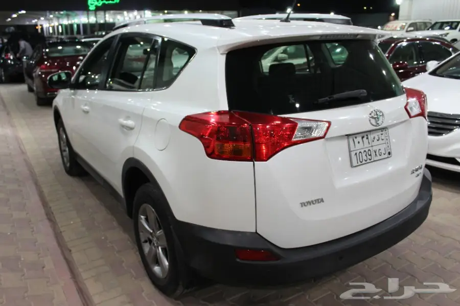 تويوتا رافور موديل 2015 (image 4)