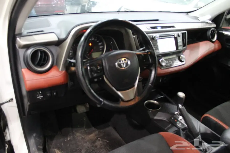 تويوتا رافور موديل 2015 (image 10)