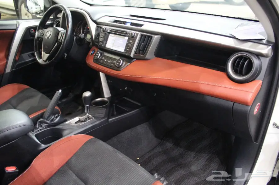 تويوتا رافور موديل 2015 (image 14)