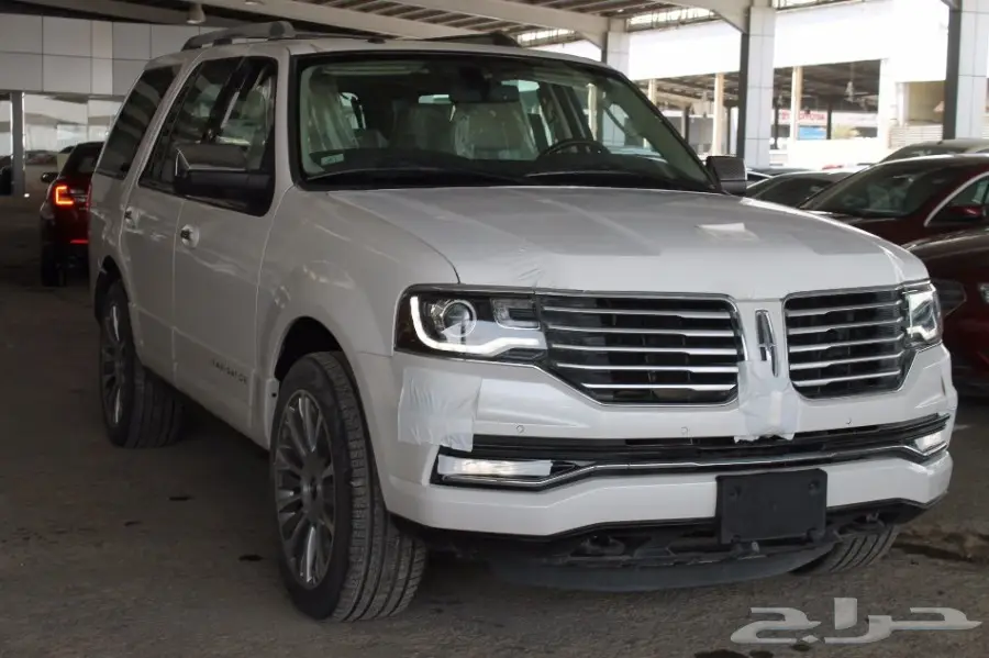 عرض مميز 155 الف لنكولن نافيجتور خليجي 2015  (image 2)