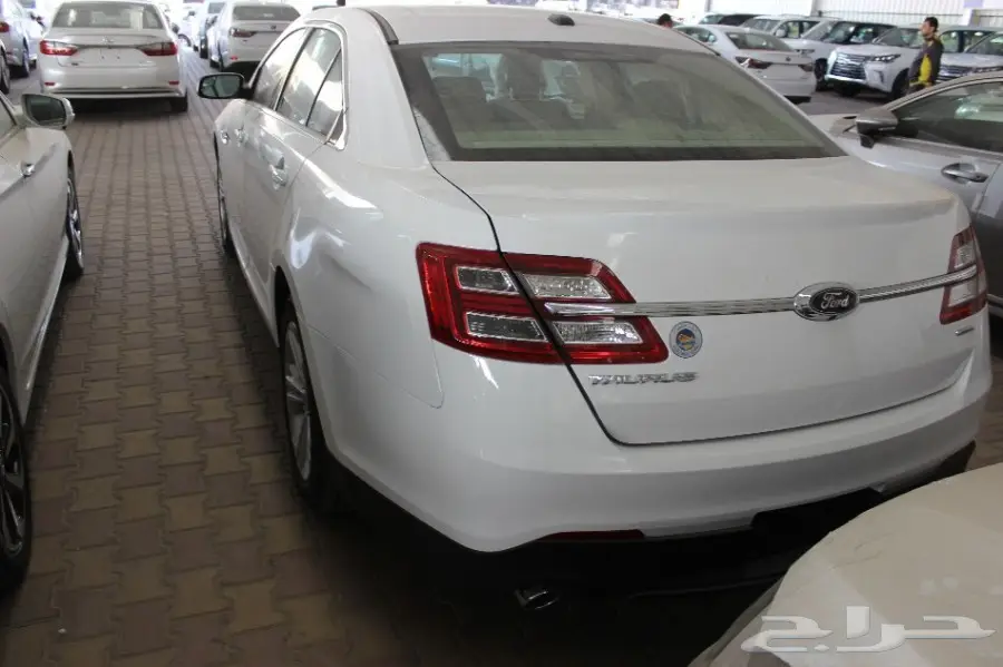   فورد تورس 2017استاندر4سلندر (image 8)