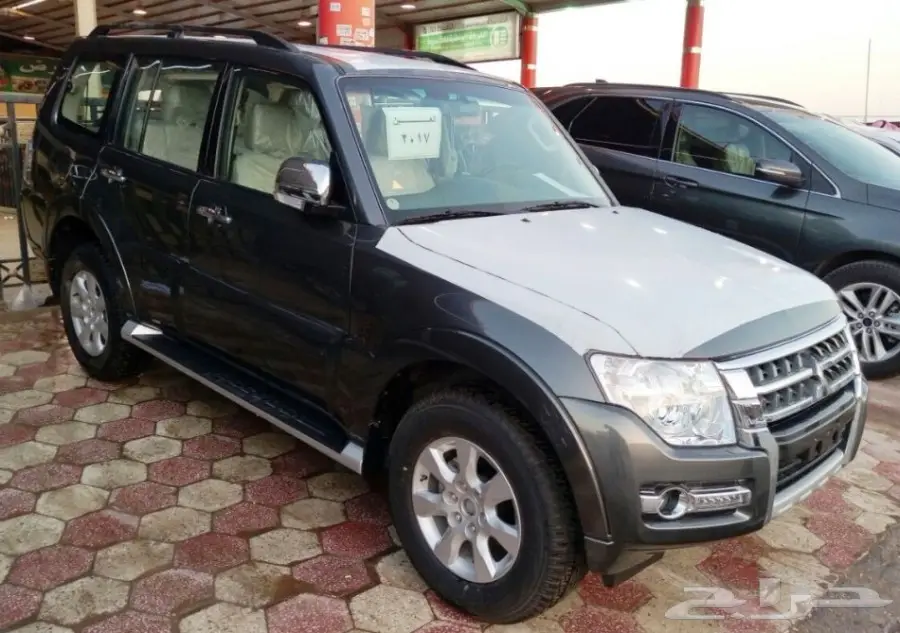 ميتسوبيشي باجيرو 3.5 موديل 2017 خليجي (image 1)