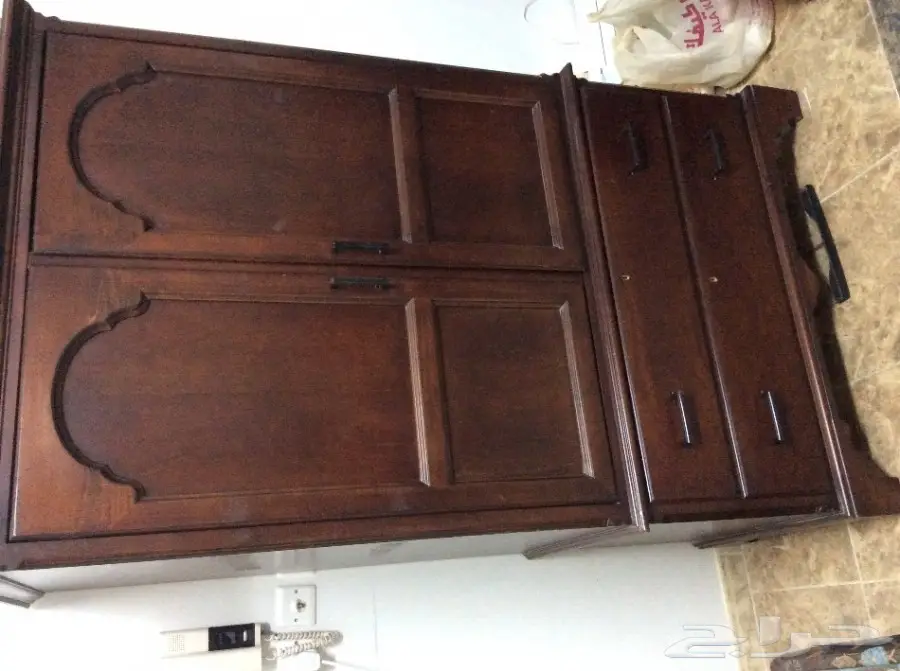 كنب أمريكي فخم 7 أشخاص ودواليب أصلية - فرصة لا تُفوّت! (image 12)