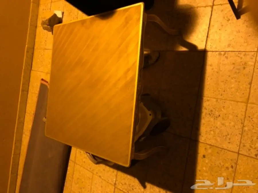 مخاد وستاره وطاوله للبيع (image 3)