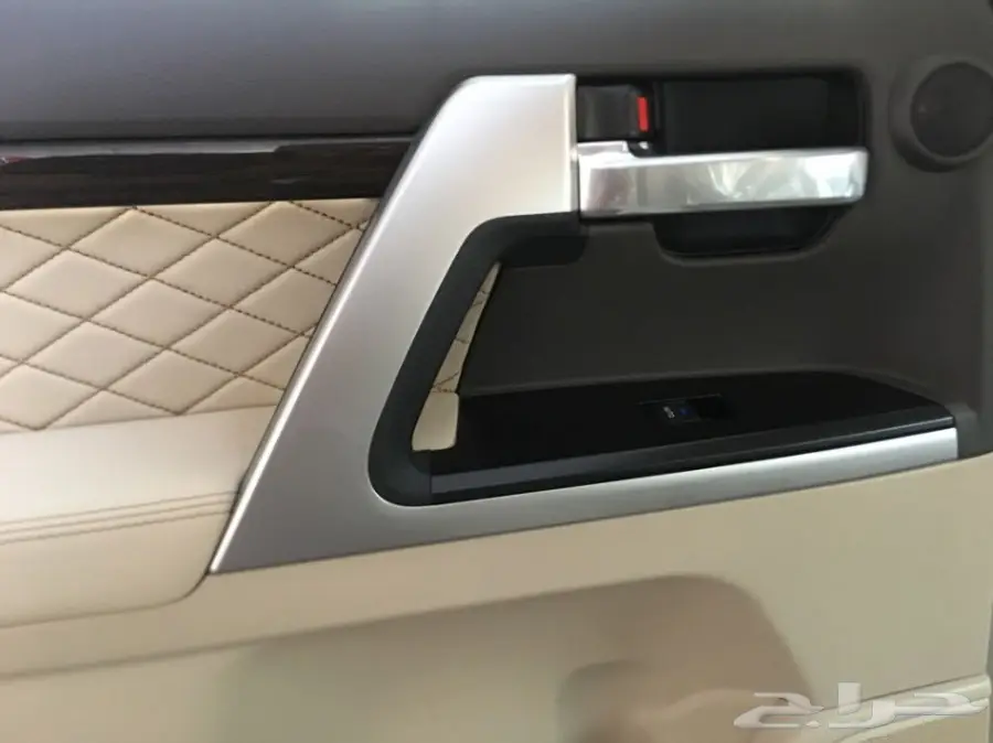 لاند كروزر-VXS -فى اكس اس-2018 - 8 سلندر 5.7 (image 8)