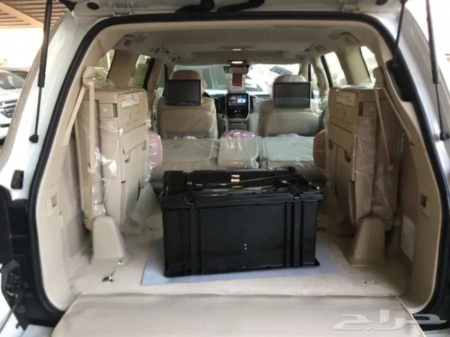 لاند كروزر-VXS -فى اكس اس-2018 - 8 سلندر 5.7 (image 9)