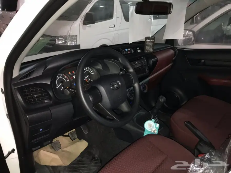 هايلوكس 2018 ابيض ديزل - معرض سما فرع 2 (image 20)