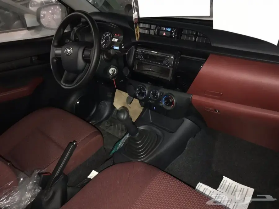 هايلوكس 2018 ابيض ديزل - معرض سما فرع 2 (image 23)