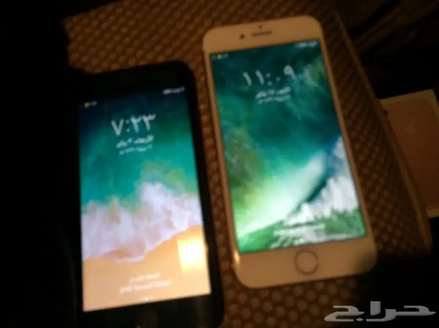 ايفون 7 128 قيقا للبيع ذهبي واسود مطفي